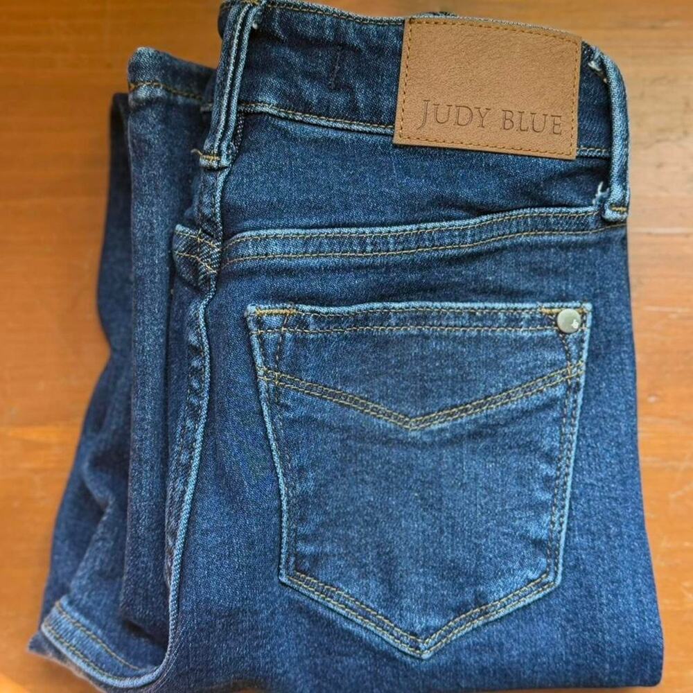 Judy Blue deep indigo denim (0/24)